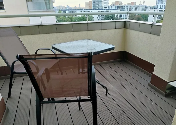 Newly Renovated Apartment! Center And View! Warsaw