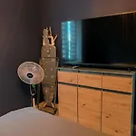 Newly Renovated Apartment! Center And View! * Warschau