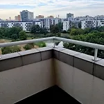 Newly Renovated Apartment! Center And View! Warszawa
