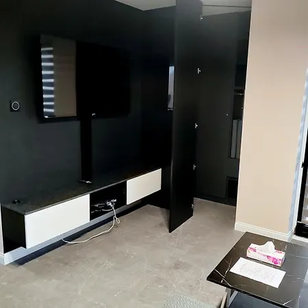 Apartman Newly Renovated Apartment! Center And View! *