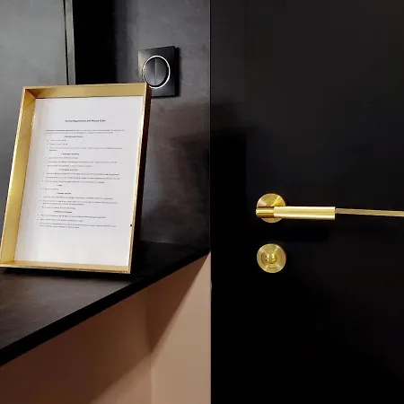 Apartman Newly Renovated Apartment! Center And View! Varsó