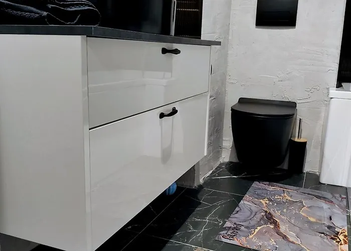 Διαμέρισμα Newly Renovated Apartment! Center And View!