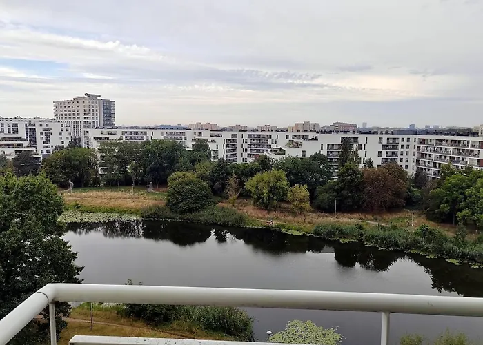 Newly Renovated Apartment! Center And View! Βαρσοβία