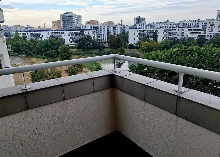 Newly Renovated Apartment! Center And View! Βαρσοβία