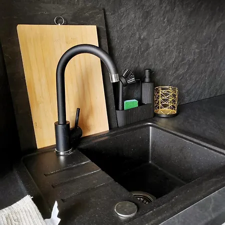 아파트 Newly Renovated Apartment! Center And View! 바르샤바