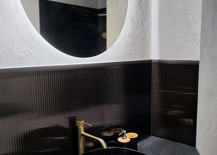 Newly Renovated Apartment! Center And View! Apartment Warschau