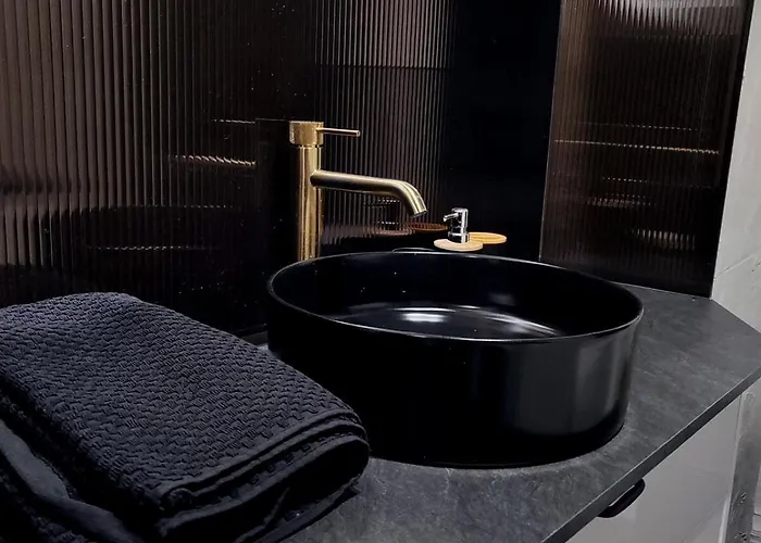 Apartment Newly Renovated Apartment! Center And View! Warschau